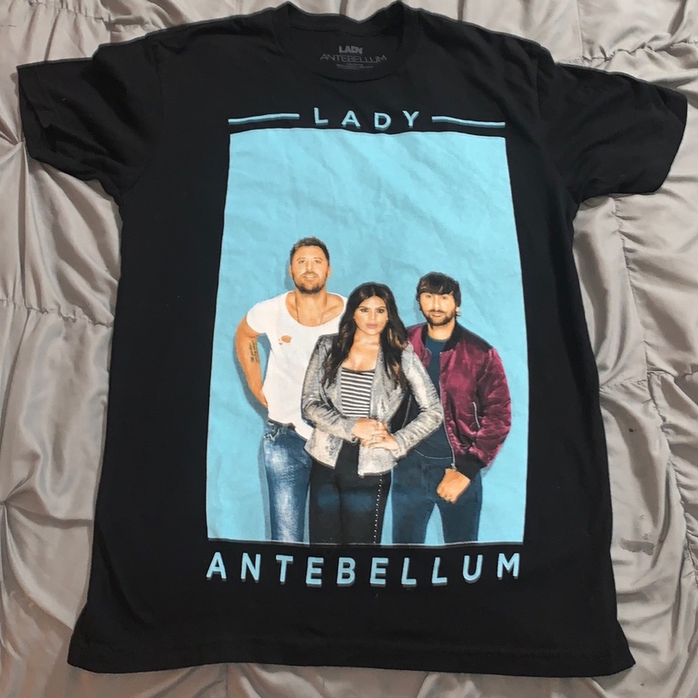 • Lady Antebellum Graphic T-Shirt •
